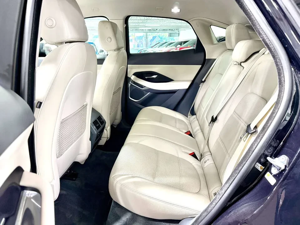 2019 Jaguar E-Pace - Image 19 of 20
