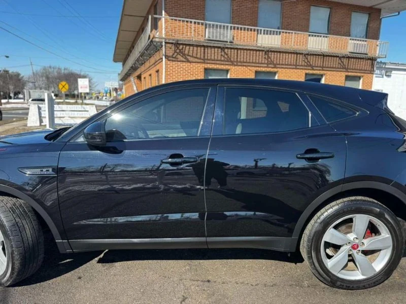 2019 Jaguar E-Pace - Image 8 of 12