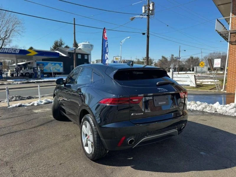 2019 Jaguar E-Pace - Image 11 of 12