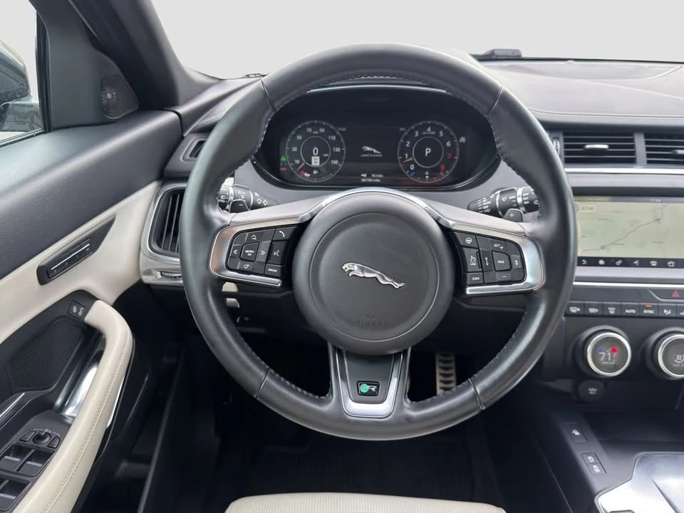 2019 Jaguar E-Pace - Image 9 of 14
