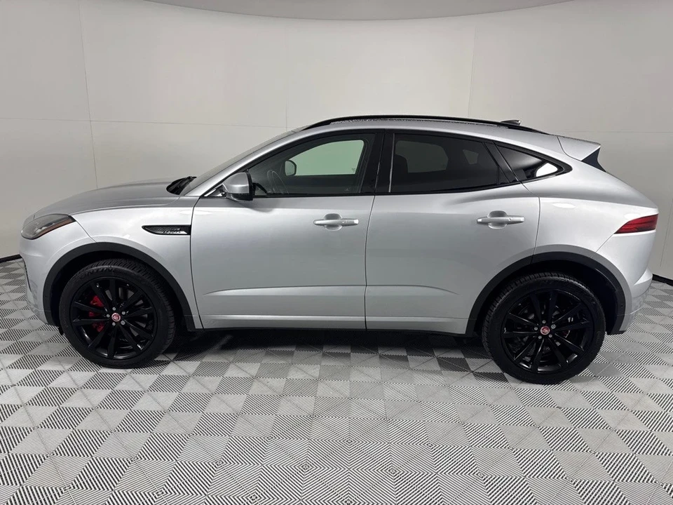 2019 Jaguar E-Pace - Image 9 of 12
