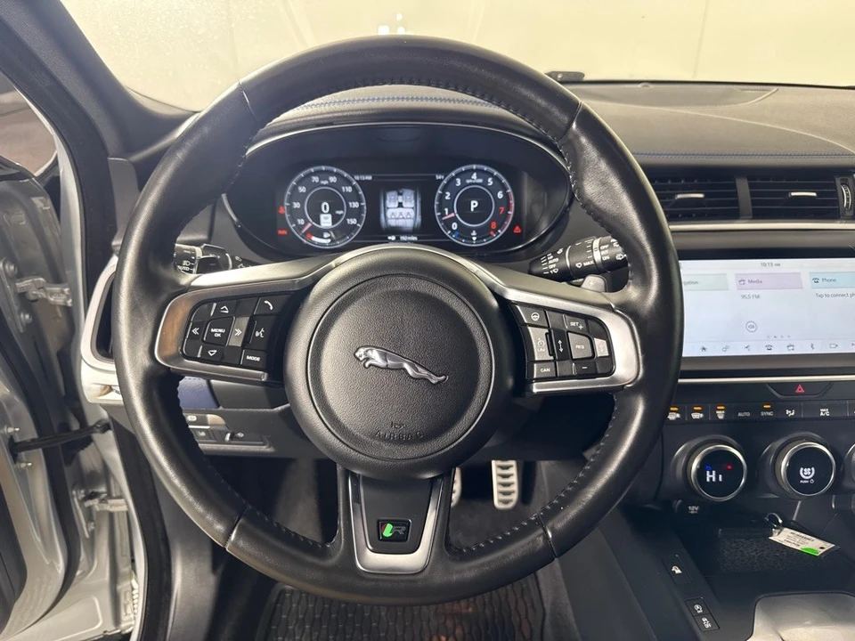 2019 Jaguar E-Pace - Image 17 of 21