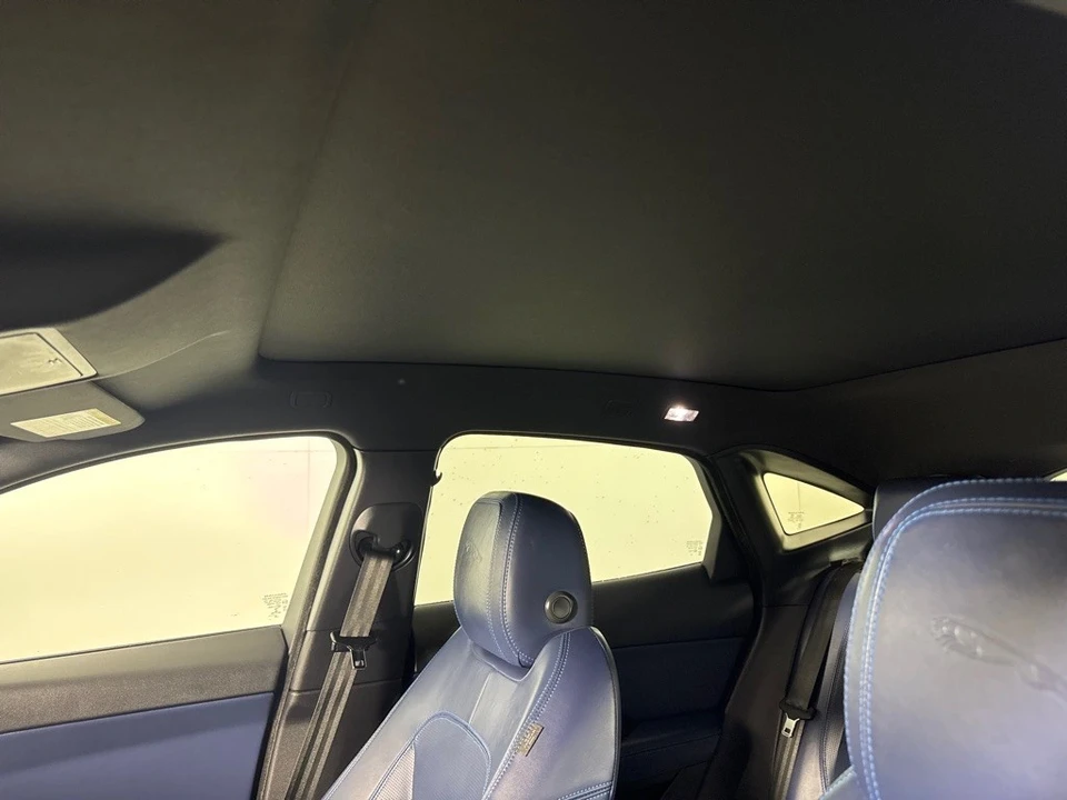 2019 Jaguar E-Pace - Image 15 of 21