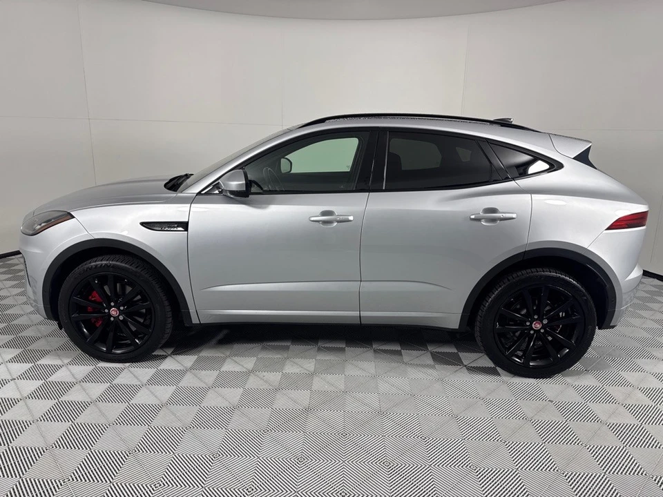 2019 Jaguar E-Pace - Image 9 of 12