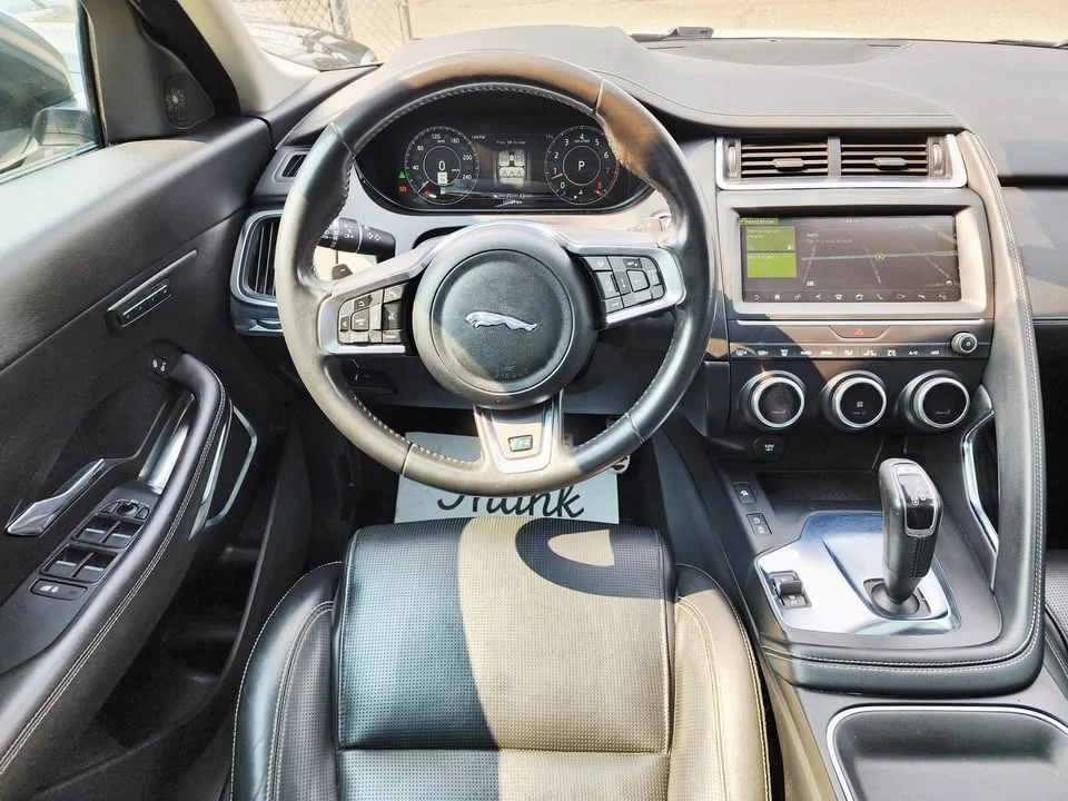 2019 Jaguar E-Pace - Image 11 of 14