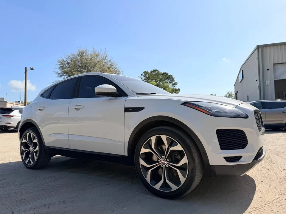 2019 Jaguar F-Pace - Image 2 of 15