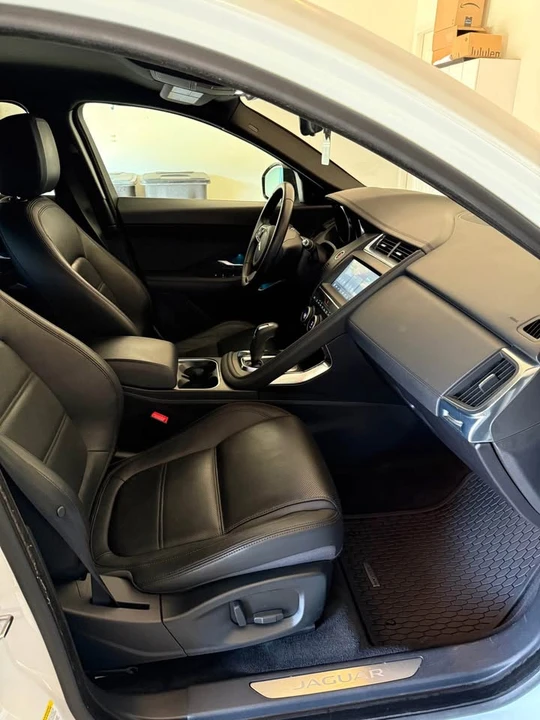 2019 Jaguar E-Pace - Image 4 of 6