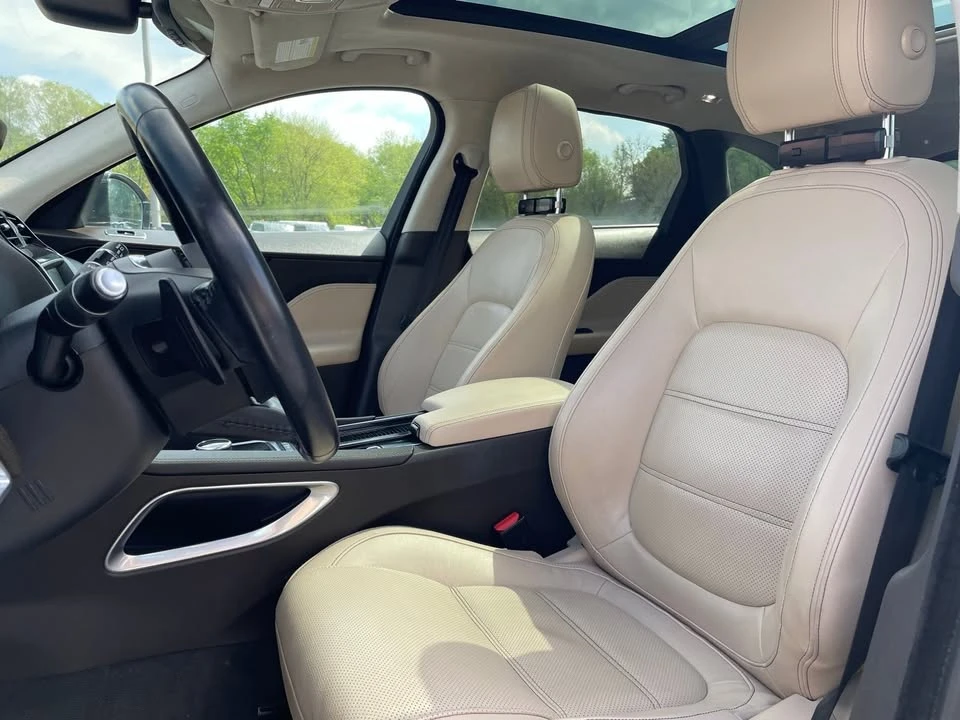 2019 Jaguar F-Pace - Image 14 of 19