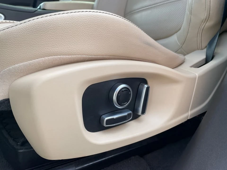 2019 Jaguar F-Pace - Image 19 of 19