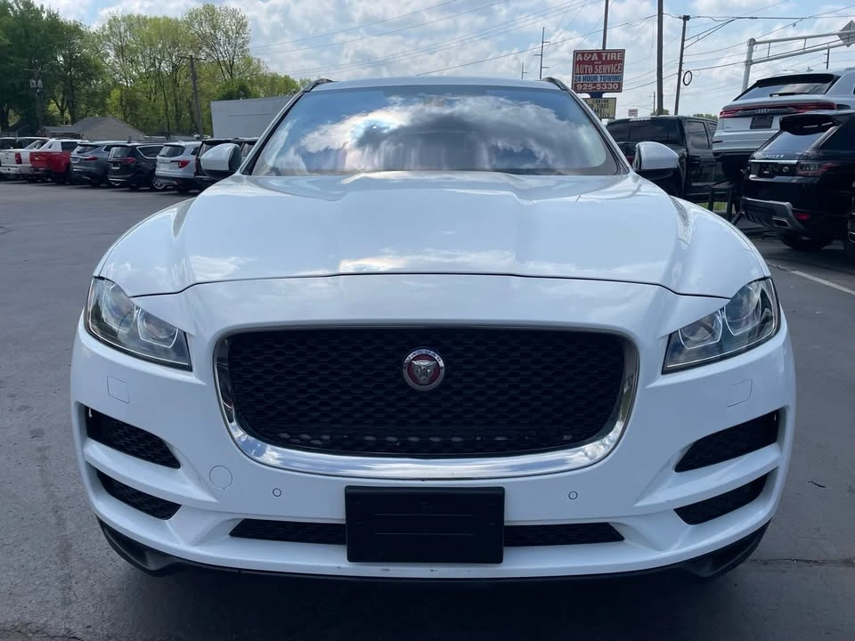 2019 Jaguar F-Pace - Image 11 of 19
