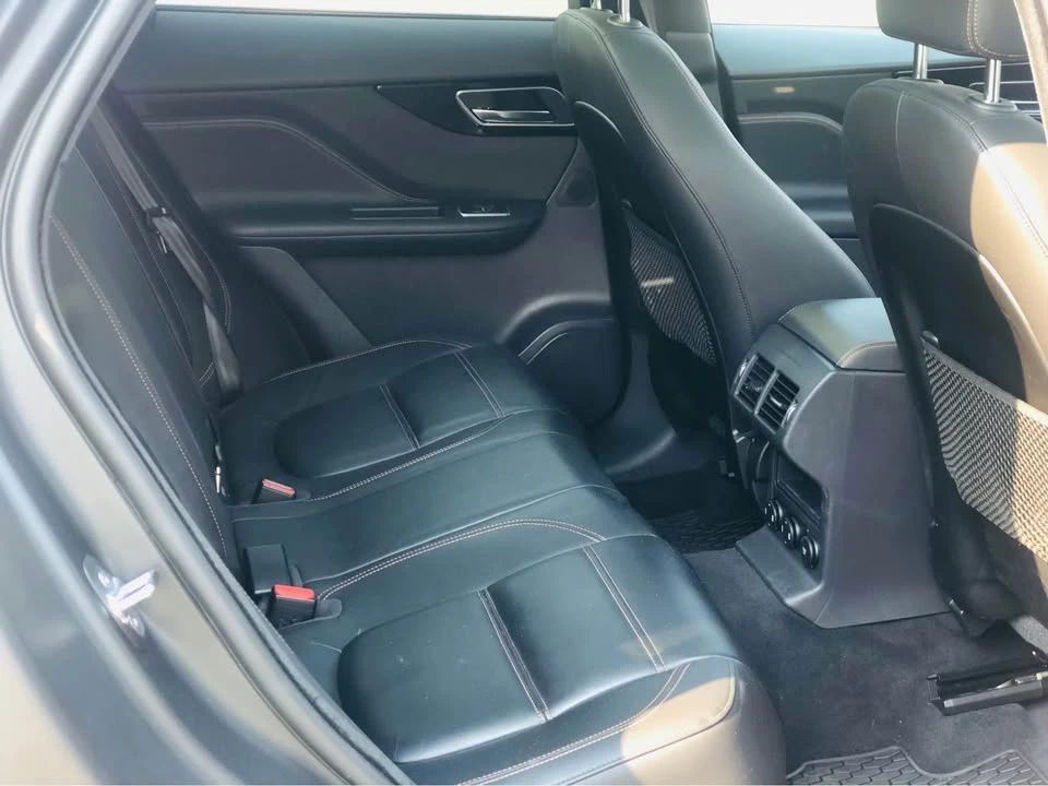 2019 Jaguar F-Pace - Image 9 of 14