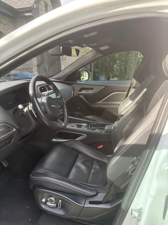 2019 Jaguar F-Pace - Image 5 of 10