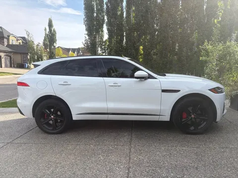 2019 Jaguar F-PACE S