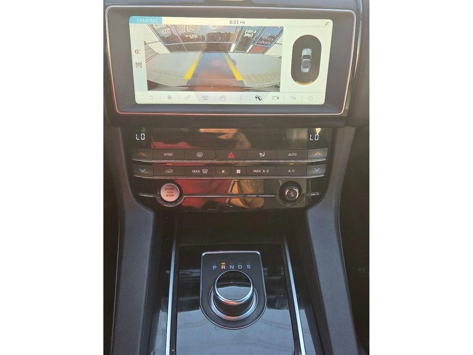 2019 Jaguar F-Pace - Image 5 of 13