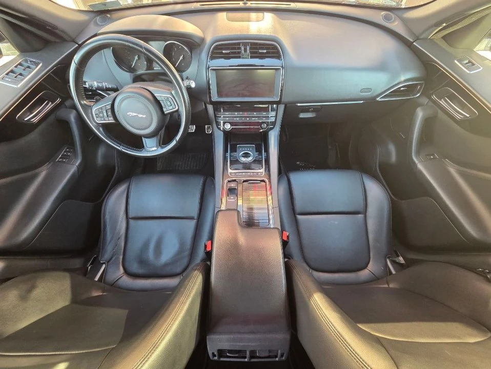 2019 Jaguar F-Pace - Image 8 of 13