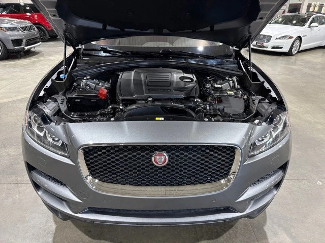 2019 Jaguar F-Pace - Image 17 of 20