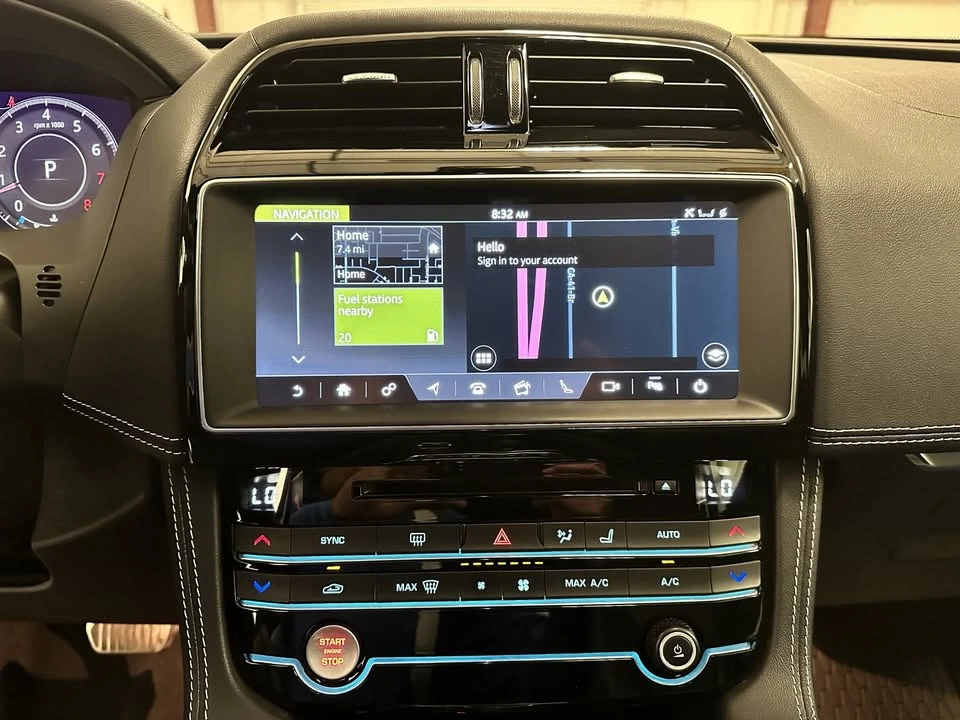 2019 Jaguar F-Pace - Image 14 of 20