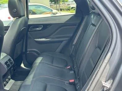 2019 Jaguar F-Pace - Image 5 of 9