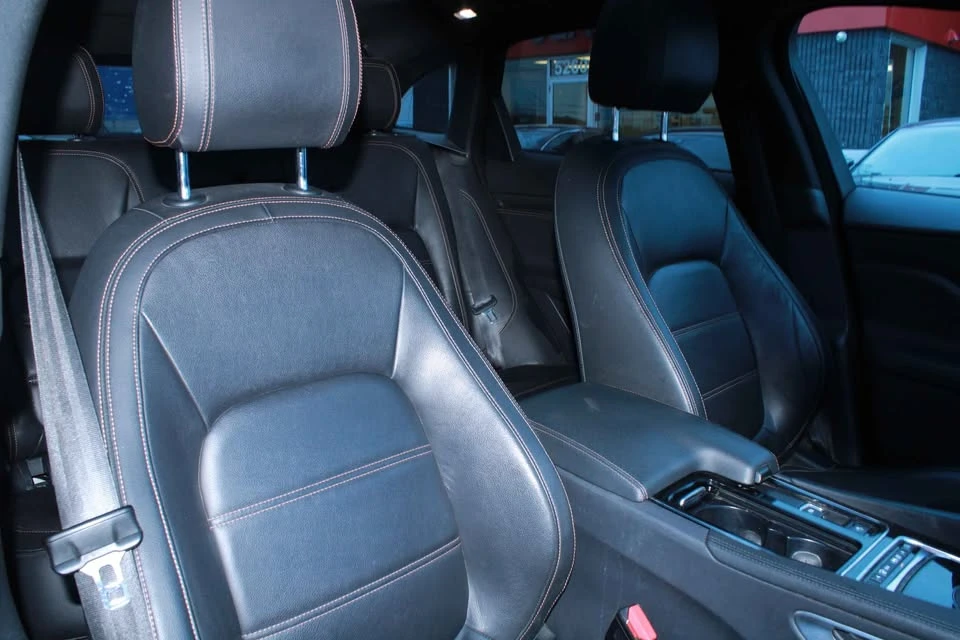2019 Jaguar F-Pace - Image 15 of 15