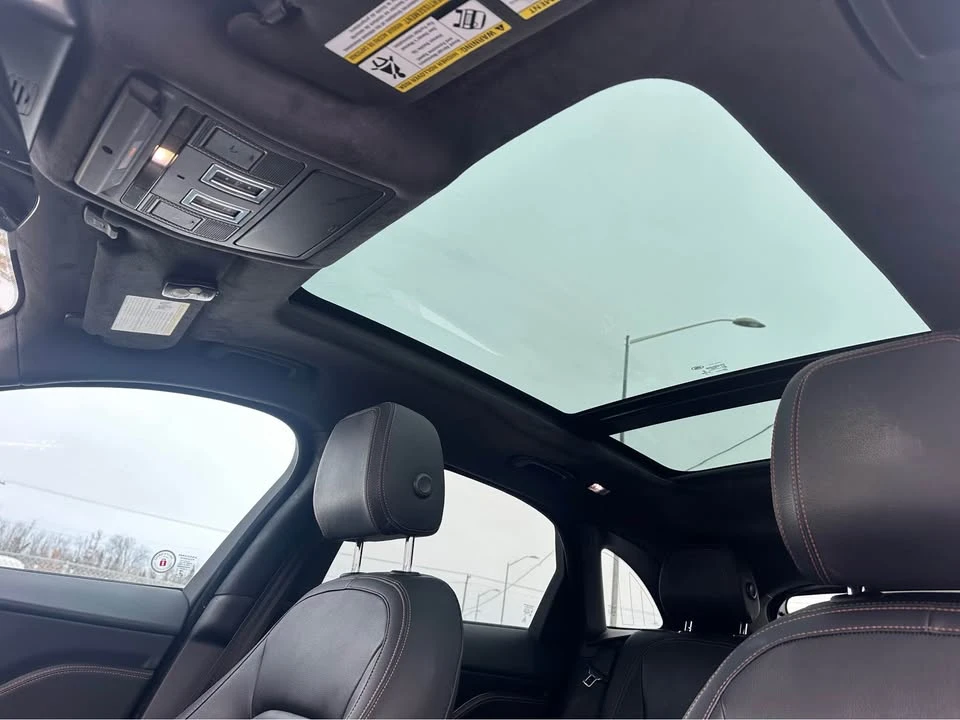 2019 Jaguar F-Pace - Image 6 of 13