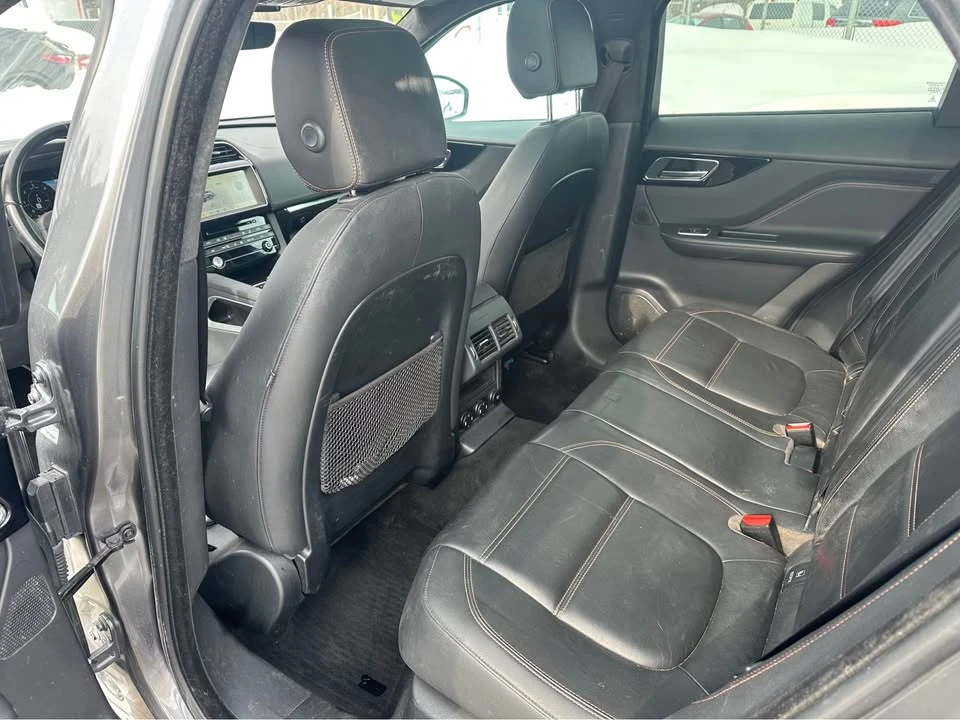 2019 Jaguar F-Pace - Image 9 of 13