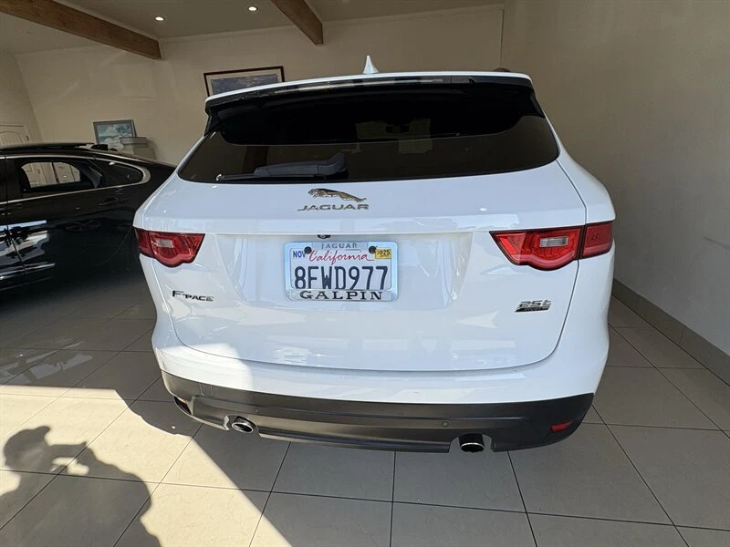 2019 Jaguar F-Pace - Image 4 of 15
