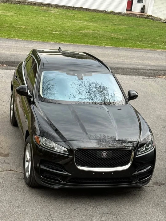 2019 Jaguar F-Pace - Image 8 of 13