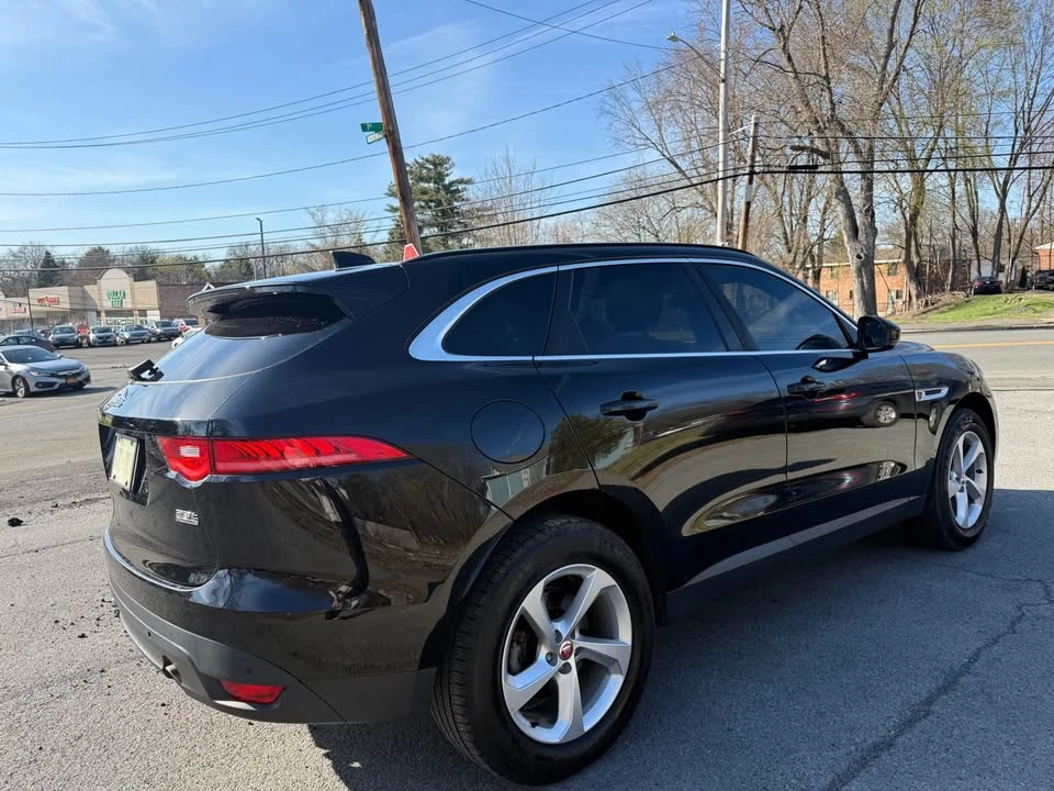 2019 Jaguar F-Pace - Image 4 of 13