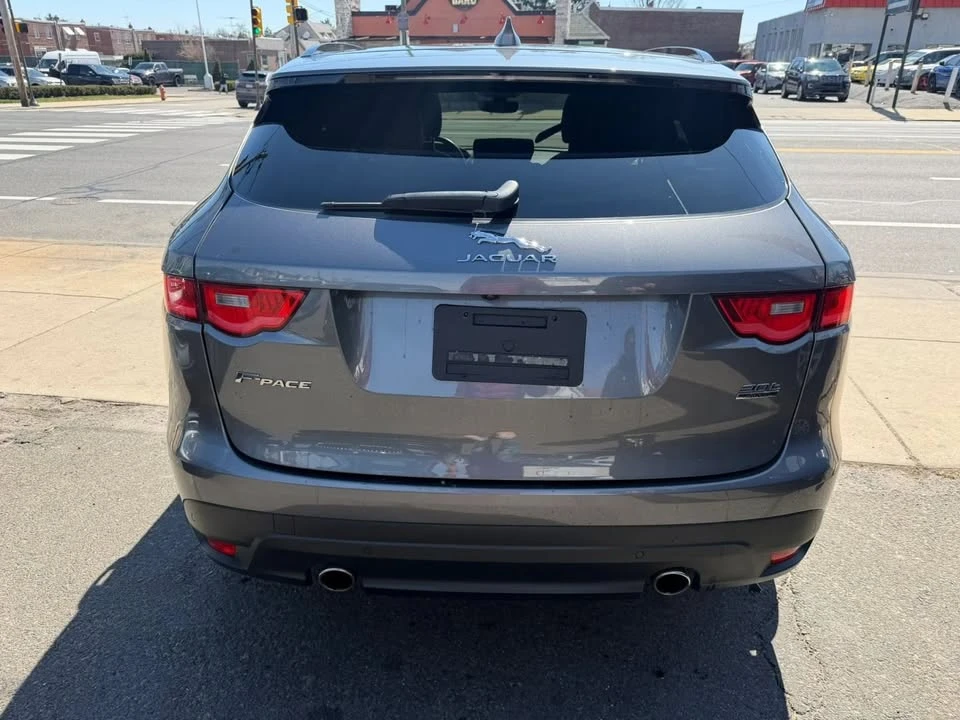 2019 Jaguar F-Pace - Image 6 of 16