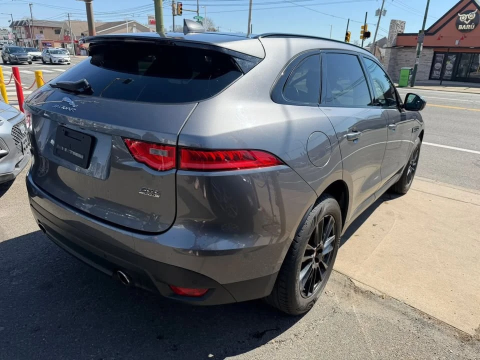 2019 Jaguar F-Pace - Image 4 of 16
