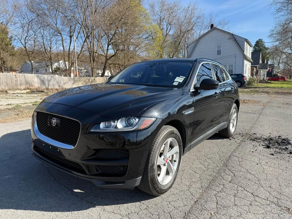 2019 Jaguar F-Pace - Image 3 of 13