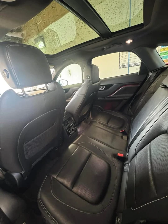 2019 Jaguar F-Pace - Image 13 of 20