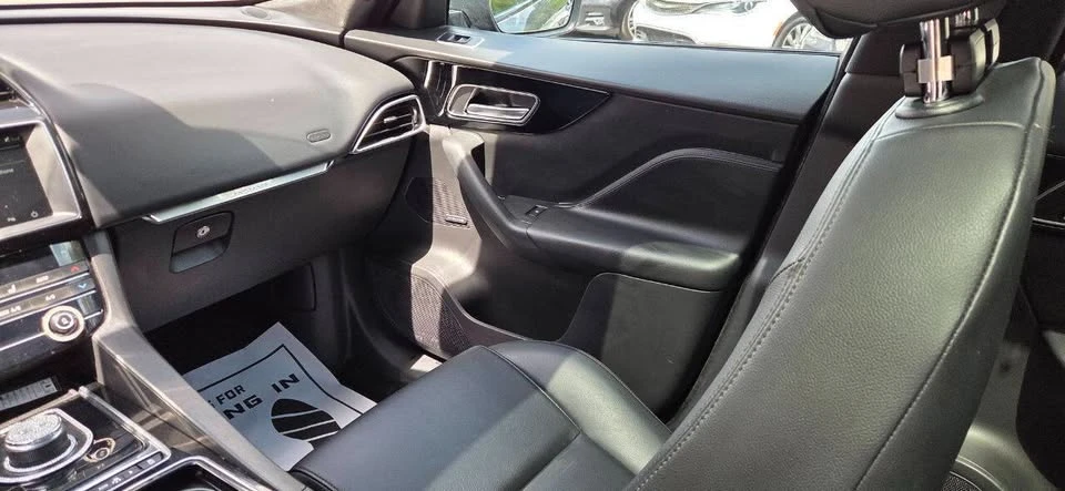 2019 Jaguar F-Pace - Image 16 of 20