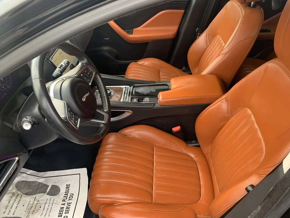 2019 Jaguar F-Pace - Image 18 of 20