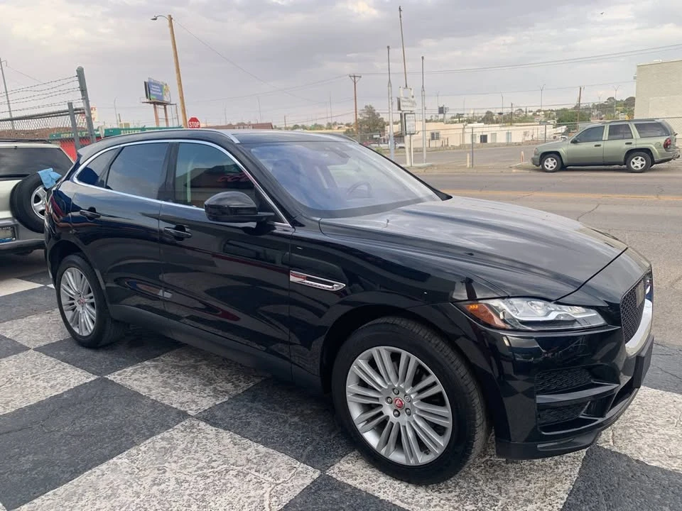 2019 Jaguar F-Pace - Image 7 of 20