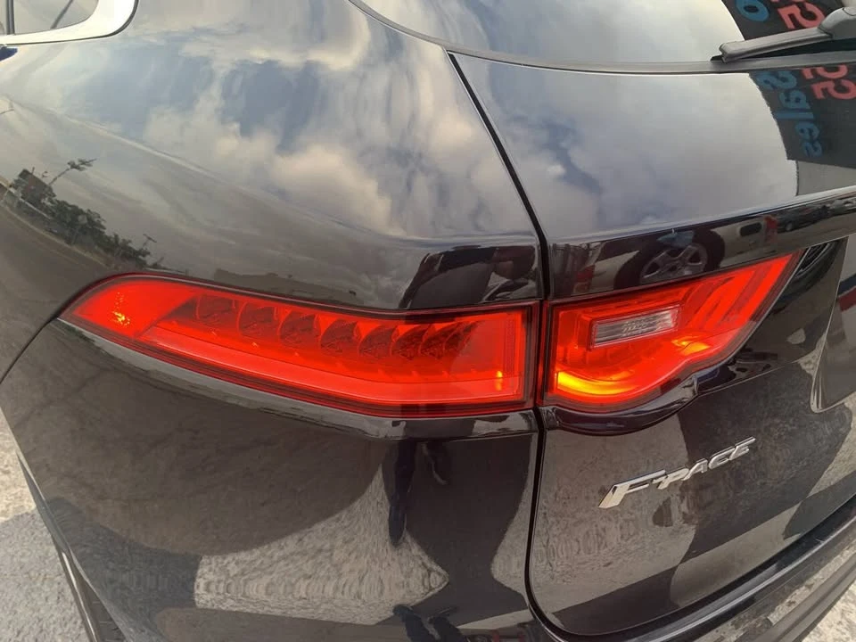 2019 Jaguar F-Pace - Image 12 of 20