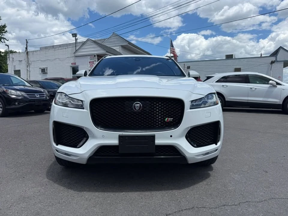2019 Jaguar F-Pace - Image 3 of 19