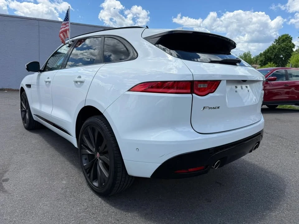 2019 Jaguar F-Pace - Image 5 of 19