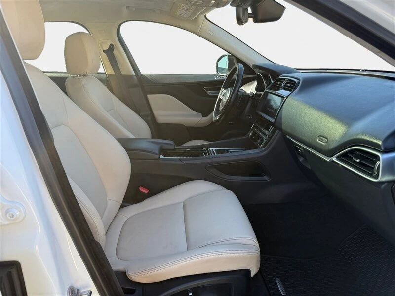 2019 Jaguar F-Pace - Image 15 of 15