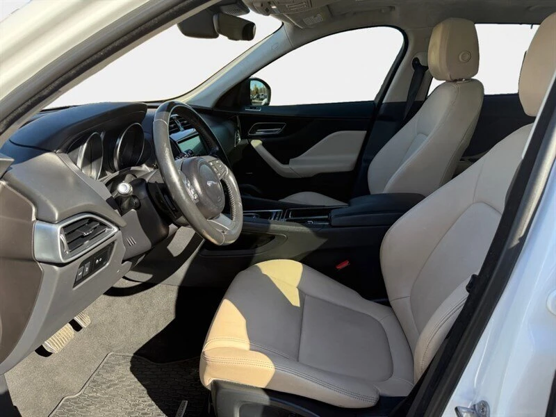 2019 Jaguar F-Pace - Image 9 of 15