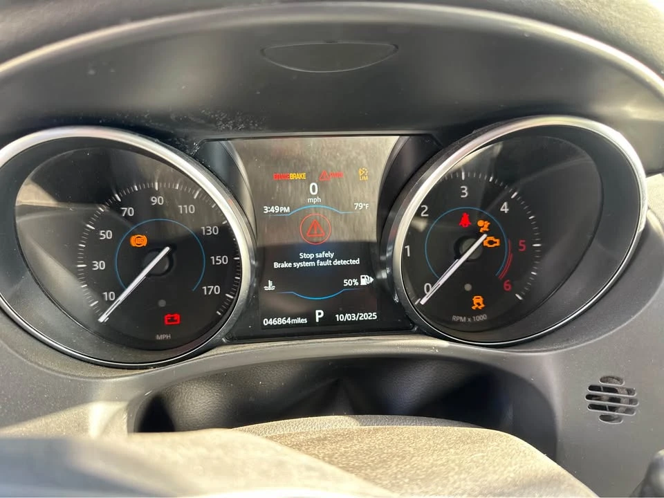 2019 Jaguar F-Pace - Image 6 of 8