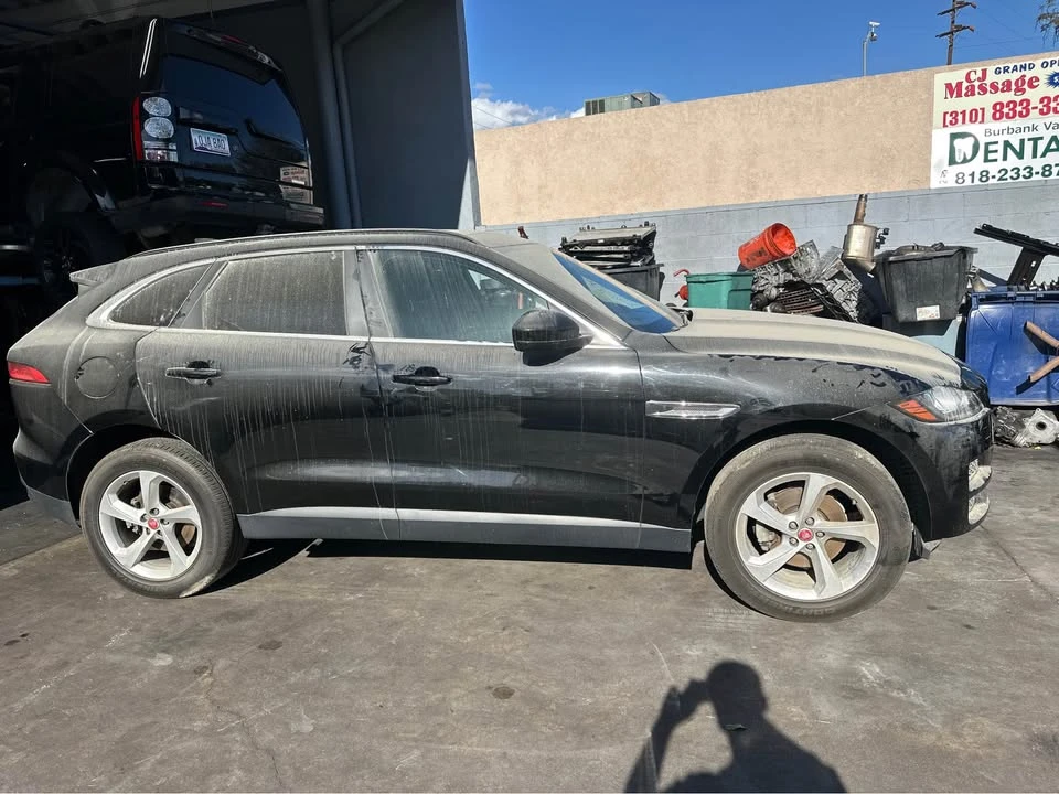 2019 Jaguar F-Pace - Image 3 of 8