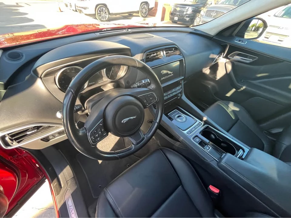 2019 Jaguar F-Pace - Image 5 of 15
