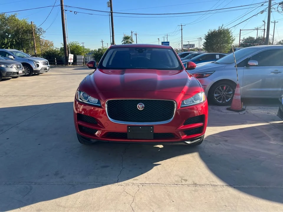 2019 Jaguar F-Pace - Image 7 of 15