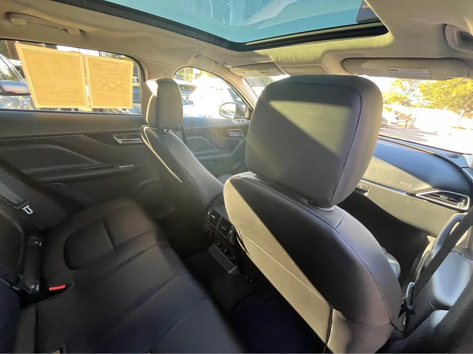 2019 Jaguar F-Pace - Image 12 of 15
