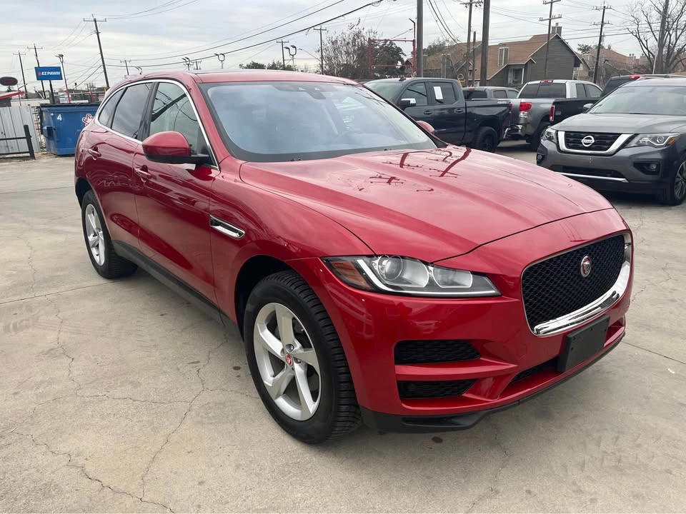 2019 Jaguar F-Pace - Image 2 of 17