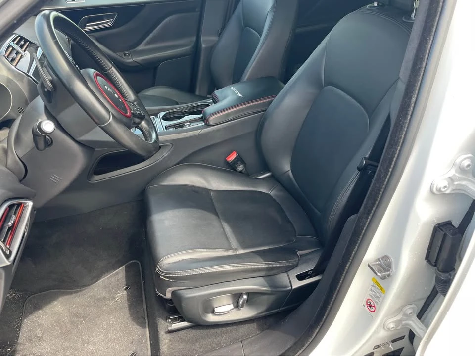 2019 Jaguar F-Pace - Image 3 of 18