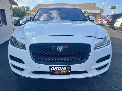 2019 Jaguar F-PACE 20d Premium Sport Utility 4D