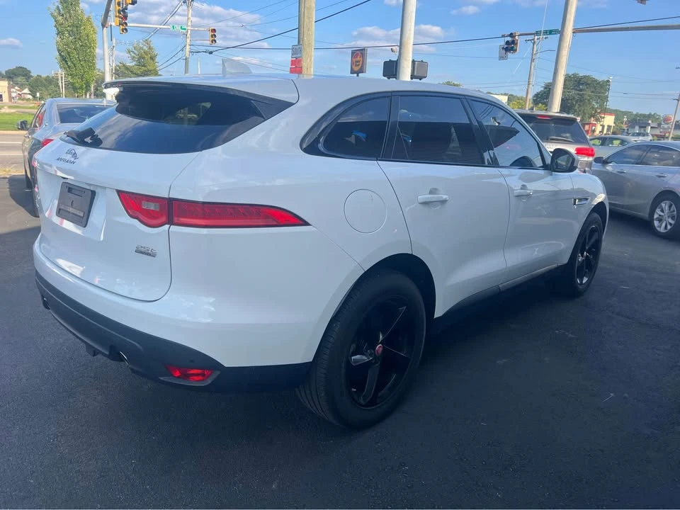 2019 Jaguar F-Pace - Image 18 of 20