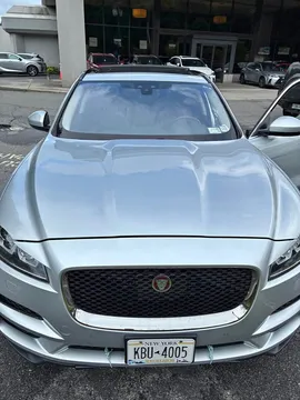 2019 Jaguar F-PACE 20d Premium Sport Utility 4D